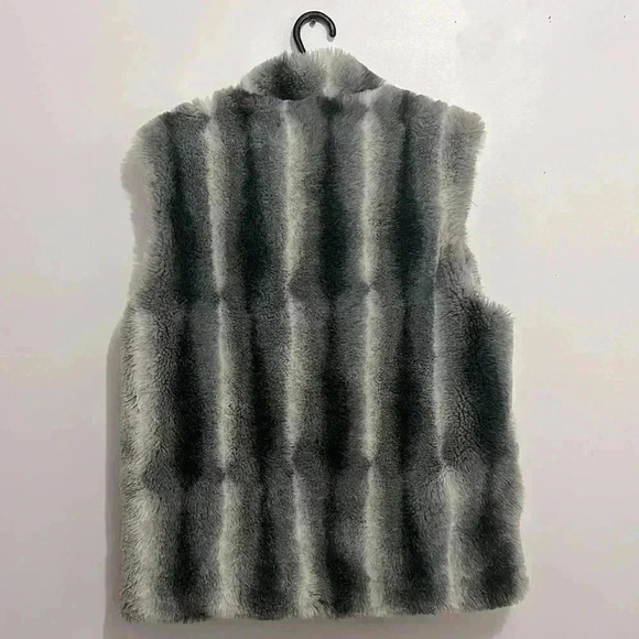 Vintage SNAZZIE fur  Vest - Picture 2 of 2